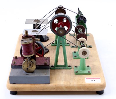 Lot 51 - A well-made stationary steam-powered model...