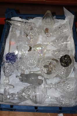 Lot 85 - A box of miscellaneous glassware to include...