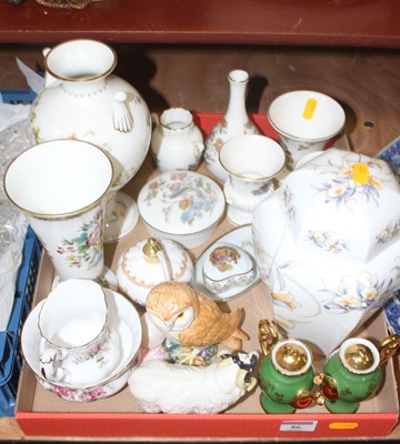 Lot 86 - A box of miscellaneous items to include a...
