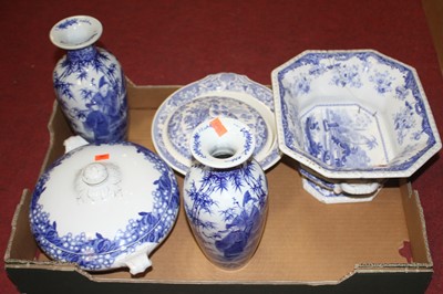 Lot 108 - A pair of Chinese export blue & white vases of...