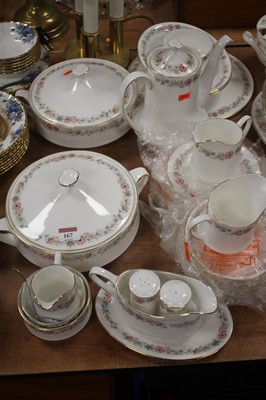 Lot 167 - A Paragon part dinner & tea service in the...
