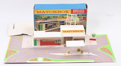 Lot 1533 - A Matchbox Lesney Accessory MG-1 BP Service...