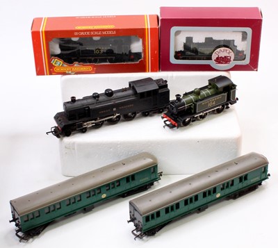 Lot 779 - Four Locos and one EMU: 2-HAL EMU consisting...