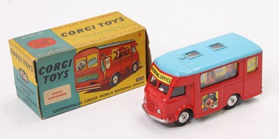 Lot 1387 - Corgi Toys No. 426 Chipperfields Circus Mobile...