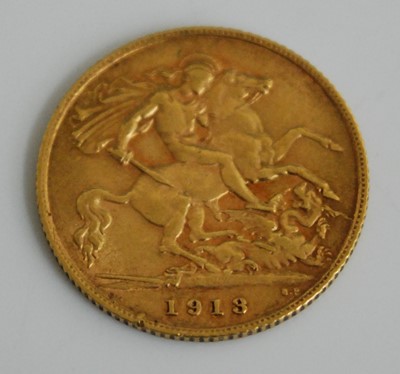 Lot 2029 - Great Britain, 1913 gold half sovereign,...