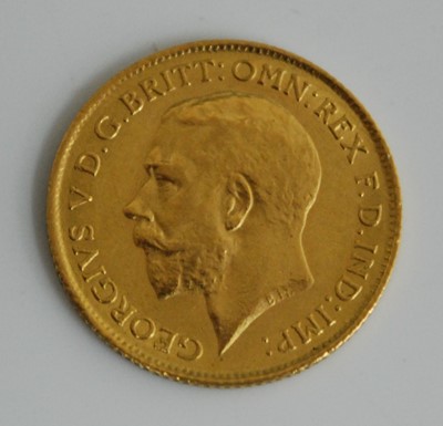 Lot 2066 - Great Britain, 1914 gold half sovereign,...