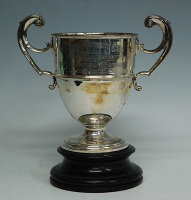 Lot 357 - An Edwardian silver trophy cup, the body with...