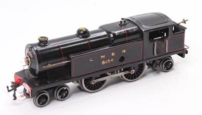 Lot 359 - 1930’s totally repainted E220 20v AC Special...