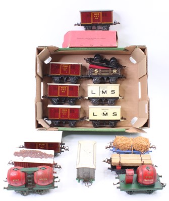 Lot 369 - Fifteen assorted Hornby 4-wheel goods wagons:...