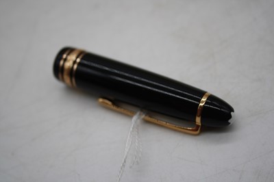 Lot 525 - A Montblanc Meisterstuck 4810 fountain pen, in...