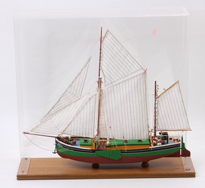 Lot 83 - A very well made wooden static display model...