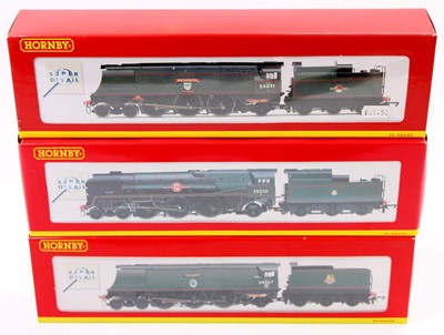 Lot 617 - Collection of 3 boxed Hornby OO Gauge...