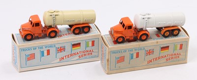 Lot 1657 - A pair of boxed Morestone Scammell liquid in...