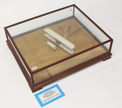 Lot 98 - A very well made 1/72 scale The Wright...