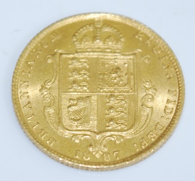 Lot 2069 - Great Britain, 1887 gold half sovereign,...