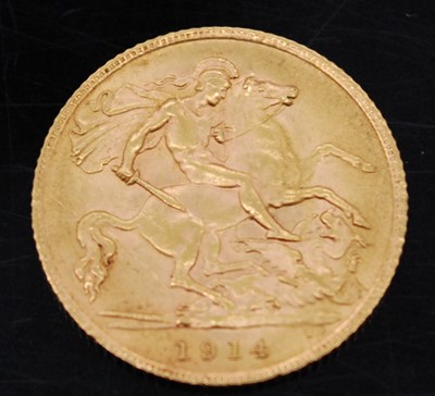 Lot 2070 - Great Britain, 1914 gold half sovereign,...