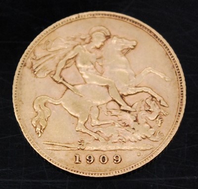 Lot 2072 - Great Britain, 1909 gold half sovereign,...
