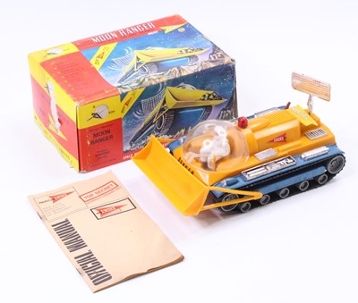 Lot 2040 - 21st Century Toys plastic and battery operated...