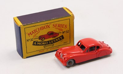 Lot 1564 - Matchbox 1/75 series No.32 Jaguar XK120,...