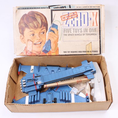 Lot 2046 - 21st Century Toys boxed battery operated...