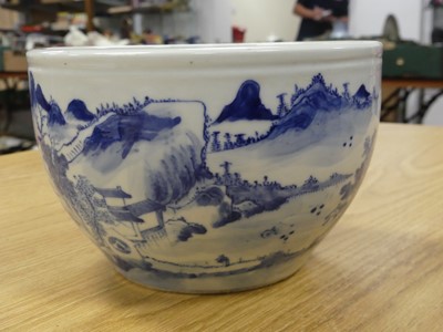 Lot 59 - A Chinese blue and white stoneware jardiniere,...