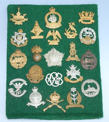 Lot 68 - A collection of cap badges and insignia mainly...