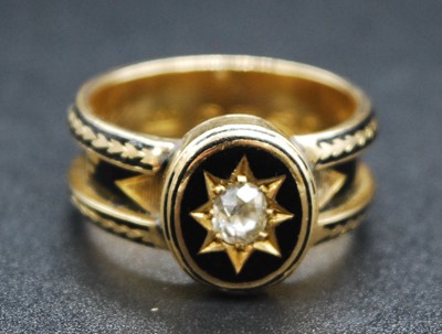 Lot 2640 - A Victorian 18ct gold, black enamel and...