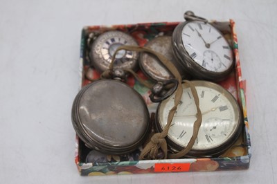 Lot 302 - A Victorian silver cased pocket watch, London...