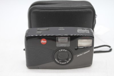 Lot 304 - A Leica Mini Zoom compact camera, serial...