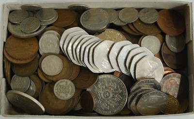 Lot 2126 - United Kingdom, a large collection of coins to...