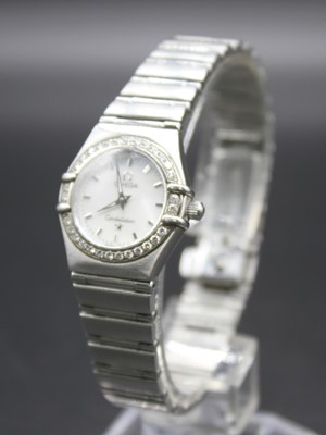 Lot 2753 - An Omega Constellation lady's steel cased...