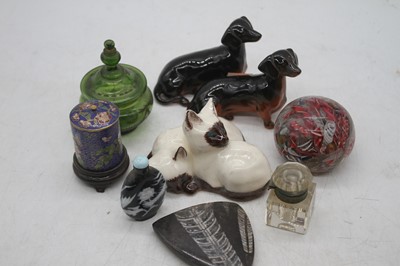 Lot 247 - Miscellaneous items, to include a Chinese...