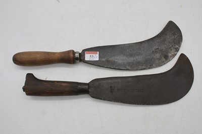 Lot 53 - A WWI military billhook, having a 26cm curved...