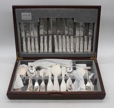 Lot 295 - A canteen of silver plated Queens pattern...