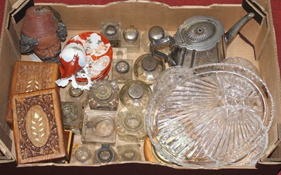 Lot 176 - A box of miscellaneous items, to include...
