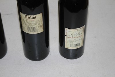Lot 1024 - Assorted red table wines, to include Le...