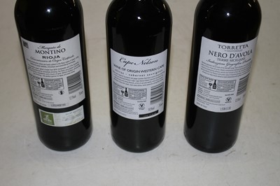 Lot 1026 - Marquis de Montino, 2014, Rioja, five bottles;...