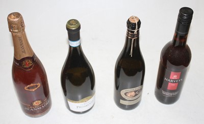 Lot 1226 - Assorted white wines to include GH Mumm & Cie...