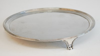 Lot 2128 - A George III silver salver, of plain circular...