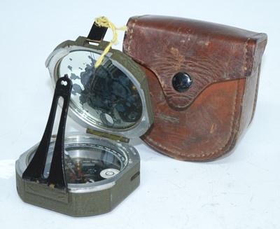 Lot 192 - A U.S. M2 compass, stock no. 7578443, serial...