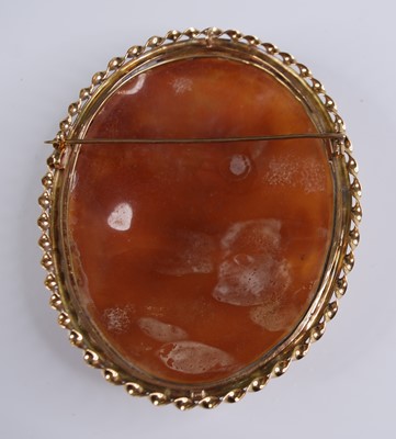 Lot 2181 - A Victorian carved shell cameo brooch, of...