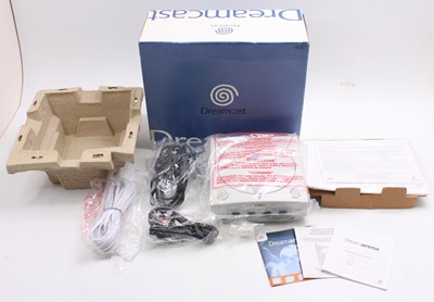 Lot 1104 - A collection of boxed and loose Dreamcast...