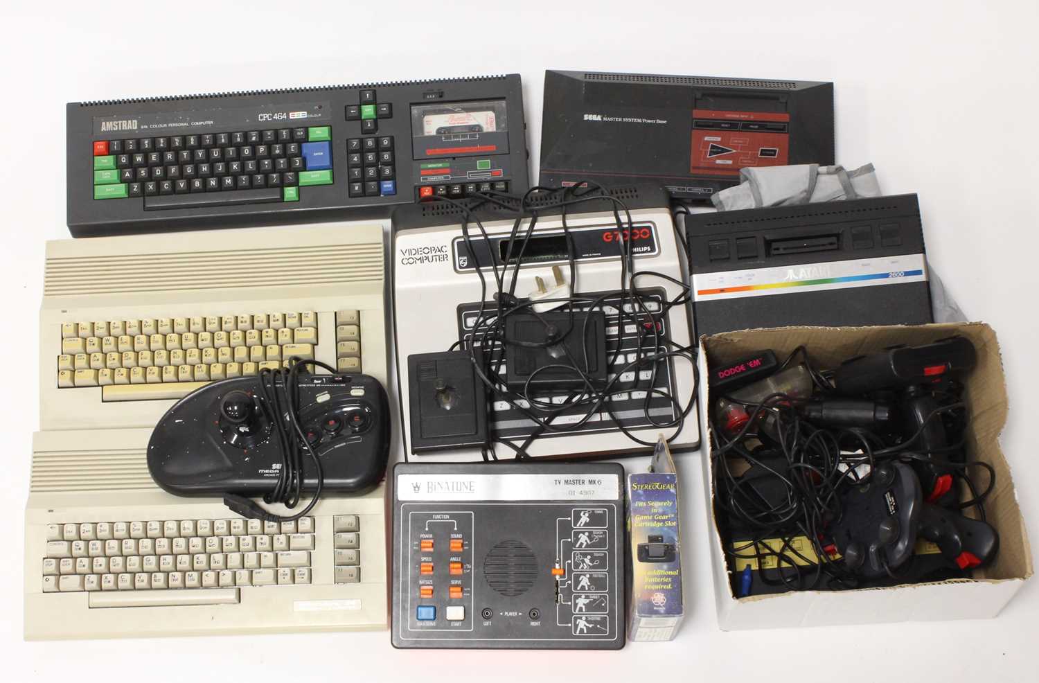 Lot 1120 - A large collection of computer game related...