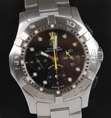 Lot 2317 - A gent's Tag Heuer Aquagraph calibre 60...