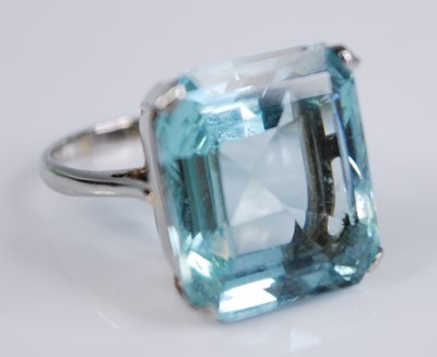 Lot 2275 - A white metal aquamarine single stone ring,...