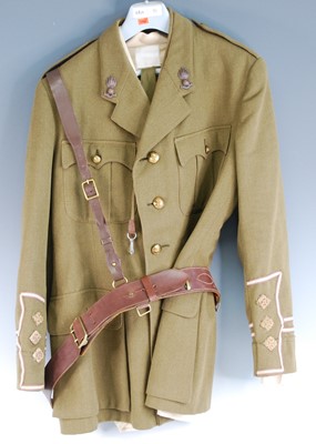 Lot 325 - A WW I style Royal Artillery Captains dress...