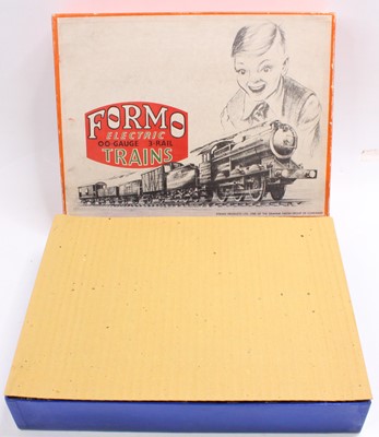 Lot 709 - Formo electric 00 gauge 3-rail Train set...