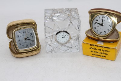 Lot 87 - A collection of vintage clocks and barometers