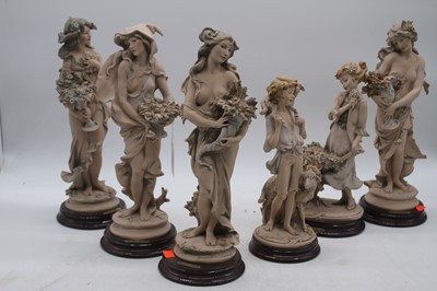 Lot 120 - A collection of Guiseppe Armani figures of...
