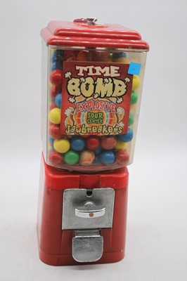 Lot 149 - A vintage Gobstopper coin operated vending...